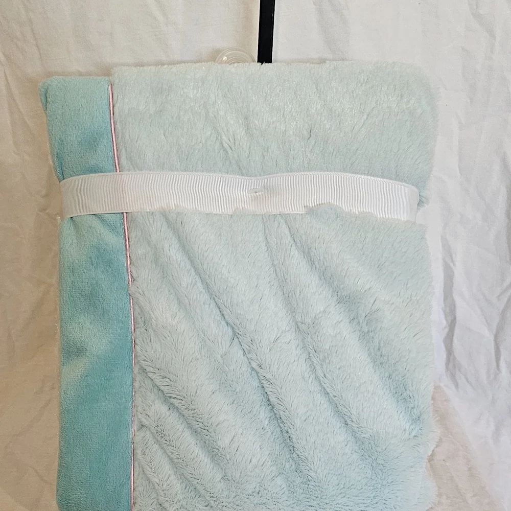 *NWT* Koala Baby Blue Plush Baby Blanket